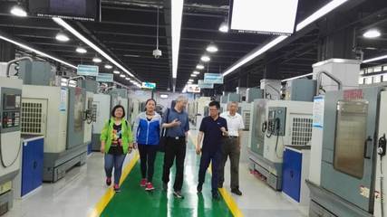 深化校際合作，共育智造英才——智能制造與信息工程學(xué)院赴上海第二工業(yè)大學(xué)考察學(xué)習(xí)側(cè)記